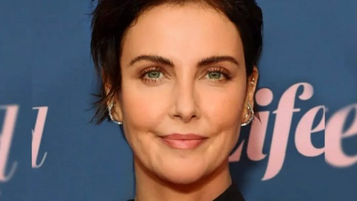 Charlize Theron rejoint le prochain film de Christopher Nolan : un casting de rêve se dessine