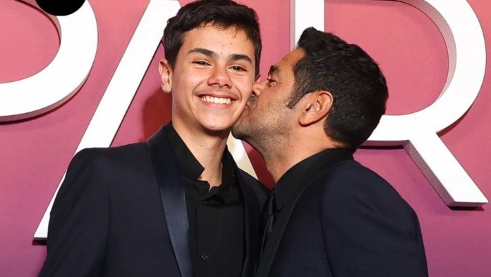 Jamel Debbouze et son fils Léon : Un duo père-fils inattendu sur les circuits