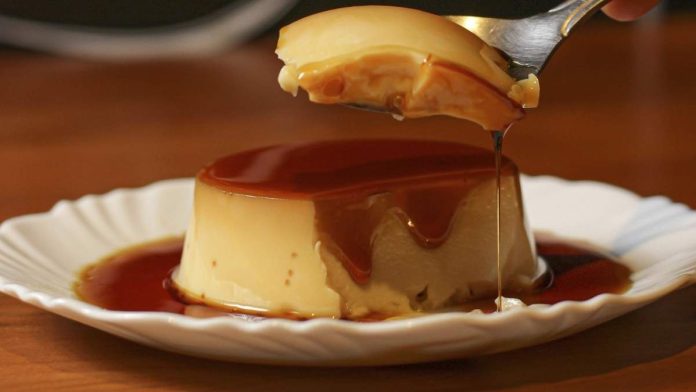 Ni œuf ni four : le flan au lait concentré le plus rapide